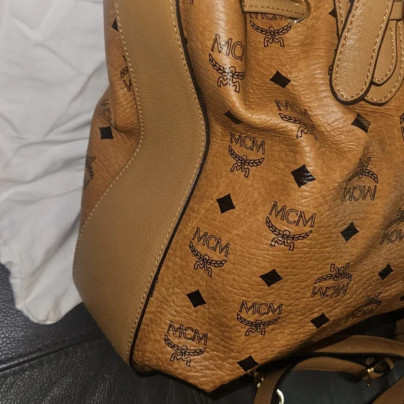 MCM Cognac Visetos Shoulder Bag - Picture 4 of 8